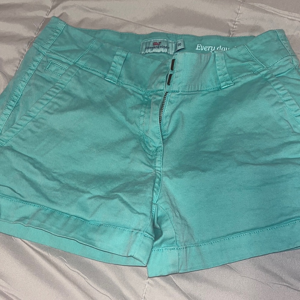 Vineyard vine shorts